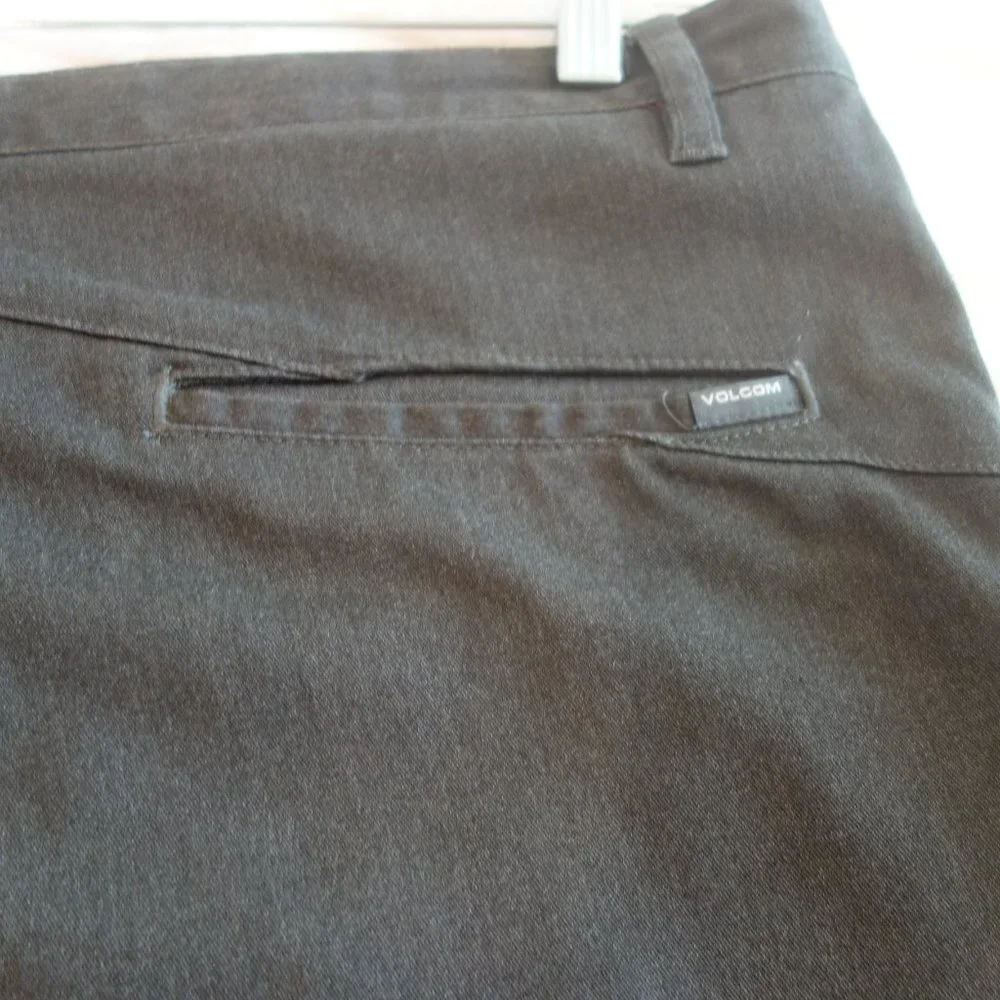 Men's Gray Volcom Dress Shorts Size 34 - Picture 12 of 12